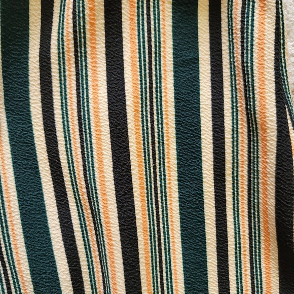 Woman's Jumpsuit in Size S - Picture 6 of 7